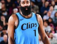  哈登赛后谦逊发言登热搜，利雅得新月绝杀广州队引发热议